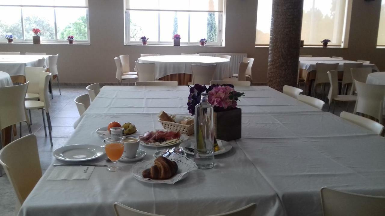 Residencia Marista Santa Maria Del Mar 호텔 과다마르델세게라 외부 사진
